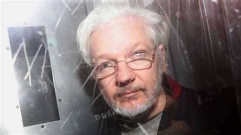 Por Qu Ecuador Le Quit La Ciudadan A A Julian Assange Bbc News Mundo