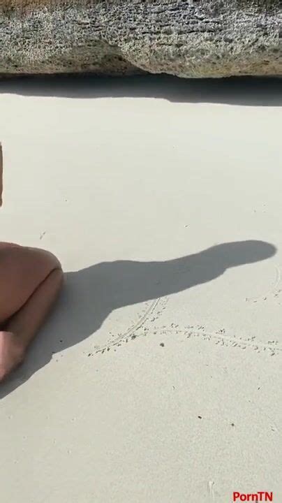 Rachel Cook Nude Teasing At Beach Video Leaked