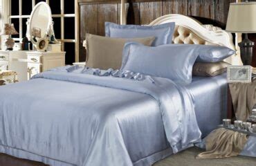 Benefits & Advantages of Silk Bedding