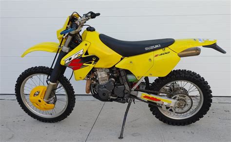 Suzuki DRZ400 Review: Specs You MUST Know Before Buying - Motocross Hideout