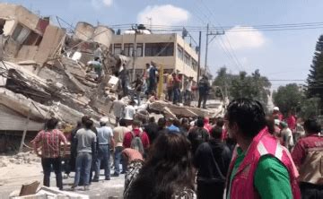 Una V Ctima Y Seis Sobrevivientes Tras Colapsar Edificio