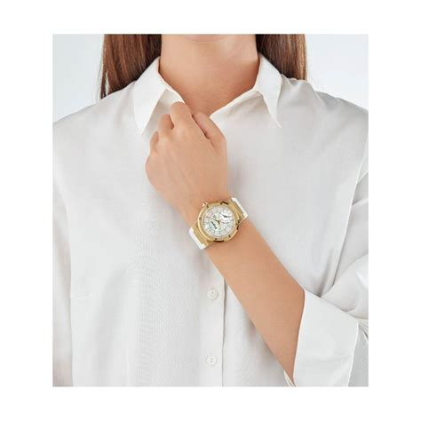 Salvatore Ferragamo Analog Mother Of Pearl White Dial Women Watch