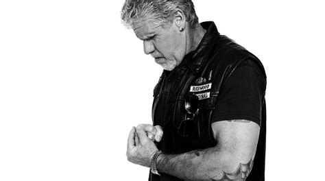 Ron Perlman As Clay Fx Tv Shows Outlaws Motorcycle Club Sons Of