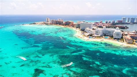 This is Cancun Beaches' Most Dangerous Hazard