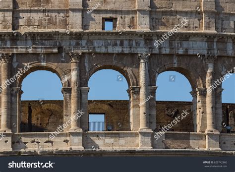 Colosseum Main Tourist Attractions Rome Italy Stock Photo 625742360 | Shutterstock