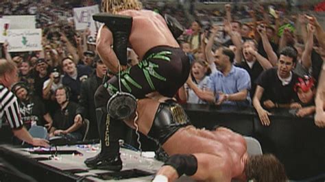 15 Horrific Wrestling Accidents That Were Unscripted