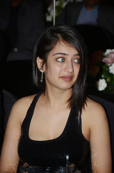 Akshara Haasan Hot Photos At The Artisan Jewelry Design Awards 2015 Hq Pics N Galleries