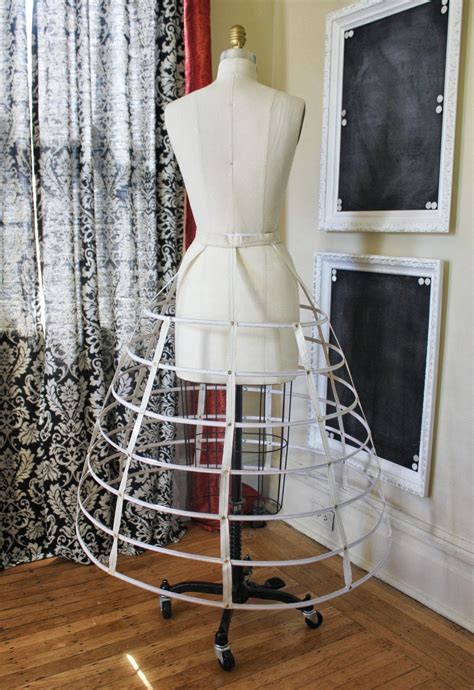 couture historique hoops