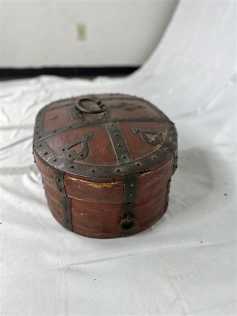 18th Century Swedish Wedding Box For Sale At 1stdibs