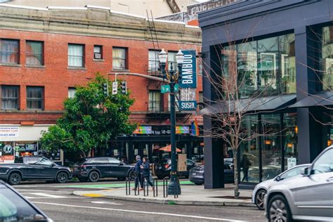 These 8 CHARMING Portland Neighborhoods Will Make You Fall in Love