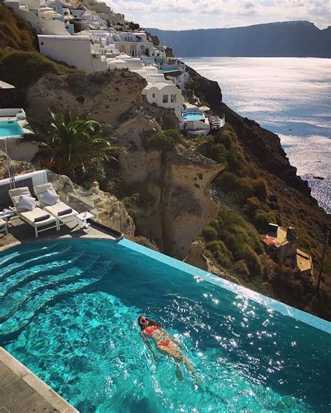 Rodeoand5th — This pool view 🙌🏼 Santorini, Greece 😍...