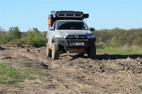 Fotografie č 18 u článku Test Toyota Hilux v expediční úpravě volání