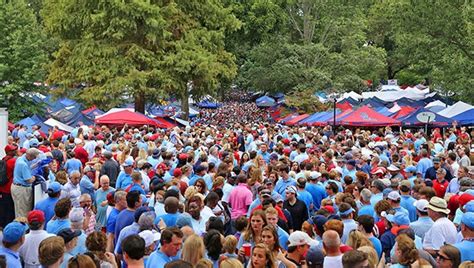 Ole Miss Will Reopen The Grove For Tailgating The Vicksburg Post