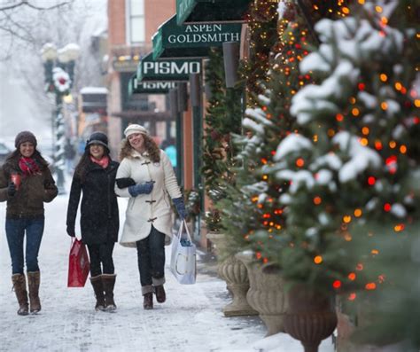 Exploring the Enchanting Hallmark Christmas Movie Locations - Travel ...