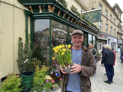 A guide to the opening hours for b&q trowbridge this week 4