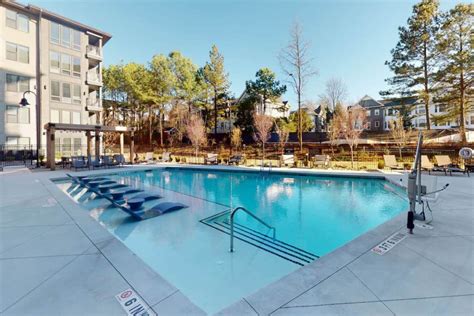 10 Incredible Apartment Pools in Atlanta | Rent. Blog