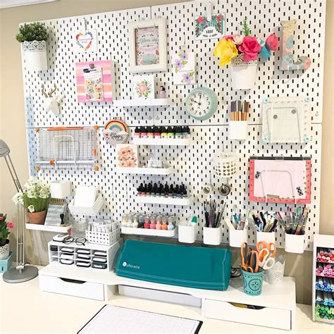 25 Pegboard Inspirations To Organize Your Office