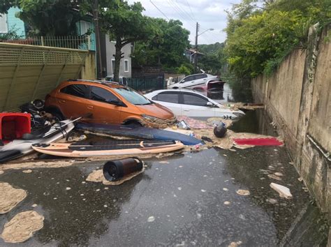 Alagamento Atinge Casas E Arrasta Carros Na Lagoa Da Concei O Em