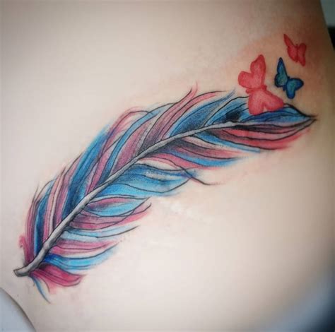 30+ Charming Feather Tattoo Designs - The XO Factor