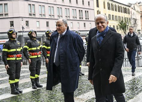 Il Cardinale Zuppi Celebra La Messa Per I Vigili Del Fuoco Le Foto