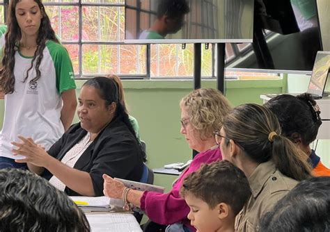 No Dia Internacional Da Mulher Em Roda De Conversa Alunos Do