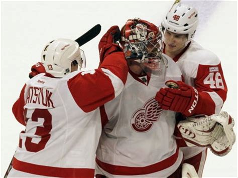 Datsyuks Ot Goal Lifts Red Wings To 3 2 Win Over Blackhawks The Blade