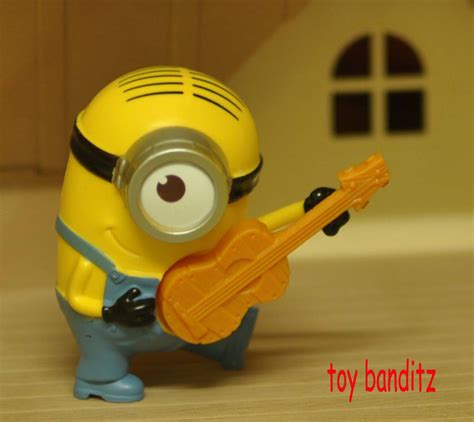 toy banditz: MINIONS IN YOUR HAPPY MEAL PART 2