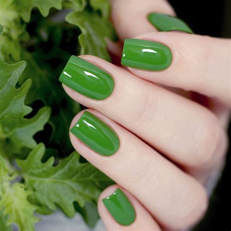 Green Gradient Nail Designs: 8 Stunning Ideas for Lush and Lovely Nails