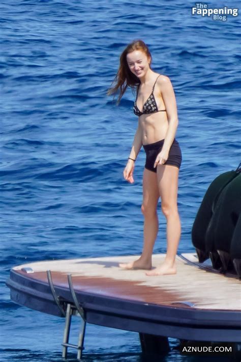 Phoebe Dynevor Sexy And Nude Seen With Cameron Fuller Showing Off Her