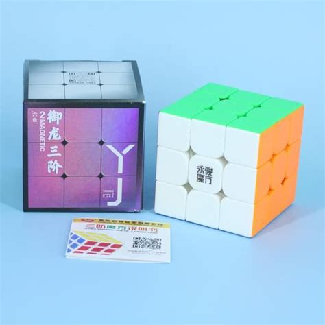 CASSE TETE stickerless Cube magique magnétique professionnel 2 M 3x3x3