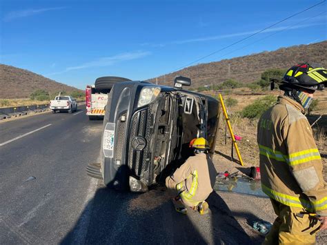 Peregrinos que viajaban a Talpa sufren accidente vial Letra Fría