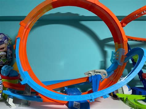 Hot Wheels Massive Loop Mayhem Hobbies Toys Toys Games On Carousell