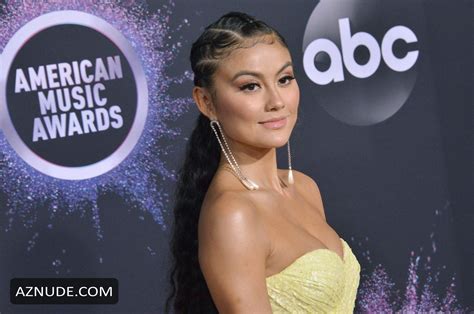 AGNEZ MO Nude AZNude