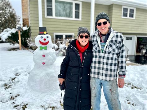 Lydia & Ron Build a Roslyn Road Snowman - 365Barrington