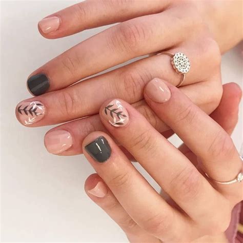 Stunning Fall Nail Designs And Ideas To Try 2022