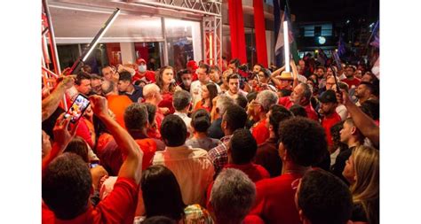 Marília Arraes e André de Paula inauguram comitê central da majoritária