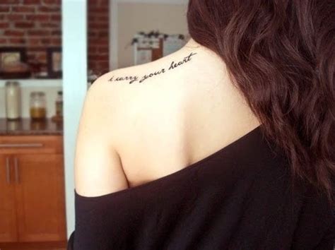 Upper Shoulder Name Tattoo Ideas