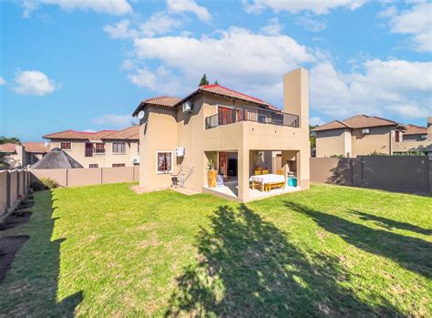 4 Bedroom House For Sale In Fourways P24 114451179