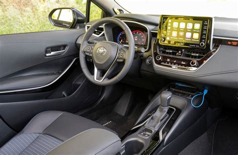 2020 Toyota Corolla: 133 Interior Photos | U.S. News