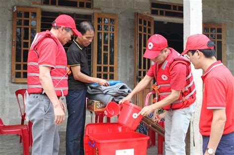 Vi T Nam Red Cross Provides Its Third Emergency Aid To Flood Victims In