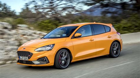 Ford Focus St First Drive Review Sadly It S Better Than Ever