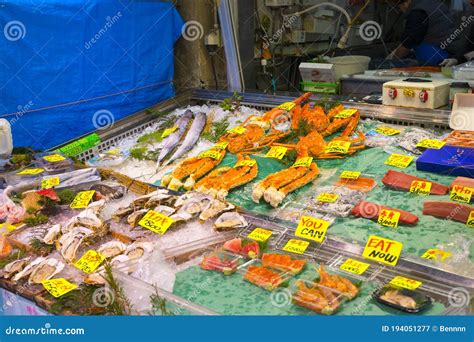 Seafood Stall in the Tsukiji Market, Tokyo Editorial Photography ...