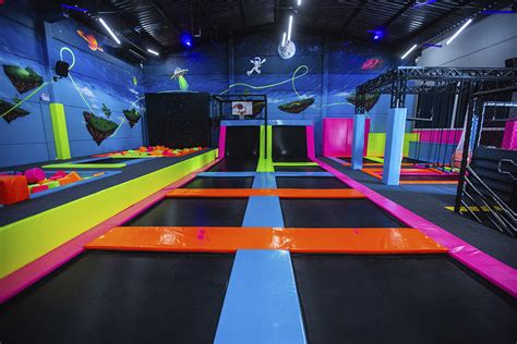 Parque De Trampolins Em Chapec Jump World