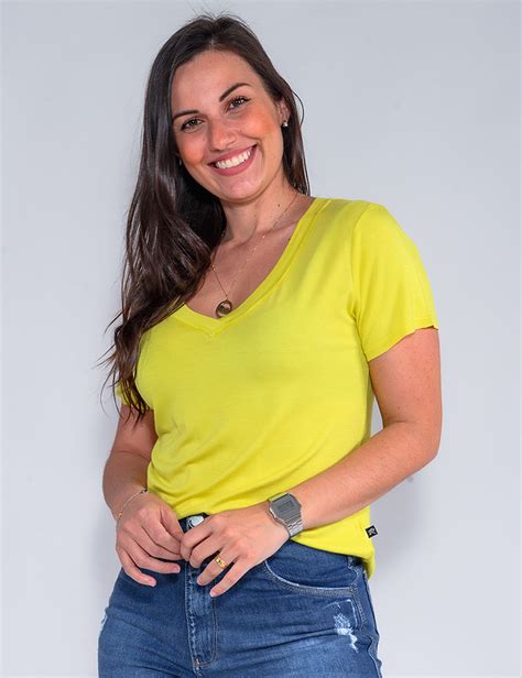 Camiseta Atacado Feminina Revanche Suzana Amarelo Roupas Atacado Revanche