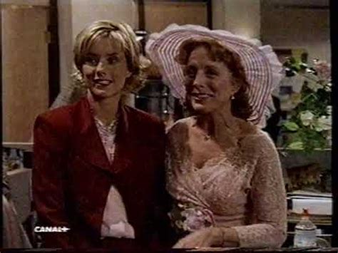 The Naked Truth Season Episode Girl Buys Soup While Woman Weds Ape ESPAÑOL YouTube