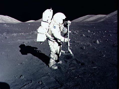 Nasa Reveals 28 Billion Plan To Return Astronauts To The Moon In 2024