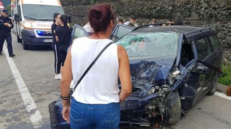 Accident Teribil Pe Valea Oltului R Ni I Ntre Care Un Copil De Un An