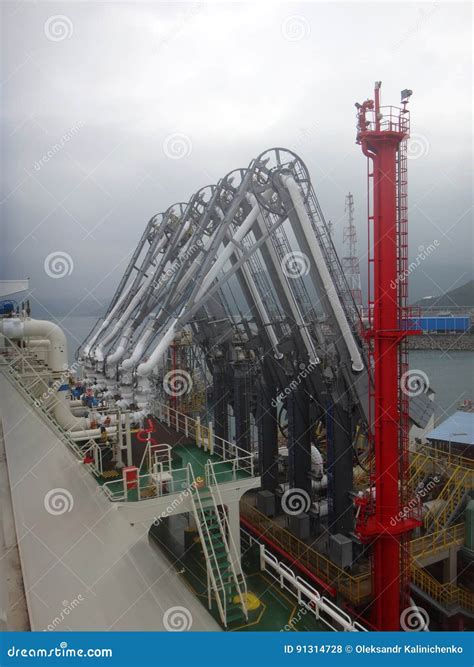 Liquefied Natural Gas Lng Carrier Ship With Five Tanks Trinidad And