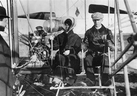 First flight with the Wright Brothers, 1902-1909