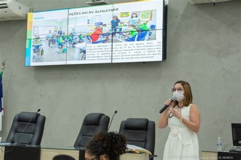 Secretária municipal de Educação apresenta na Câmara de Boa Vista ações